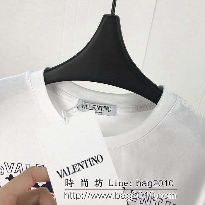 Valentino 華倫天奴 19ss早春新款 官網同步發售 蝴蝶圖騰印花短袖 定制精梳棉面料 男女同款 ydi2381